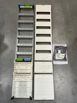 Hager ZU59VT6APZ2 Verteilerfeld, univ.Z, H=1350mm, VT 6-reihig, 1-feld., 300mm APZ unten u. 1x RFZ